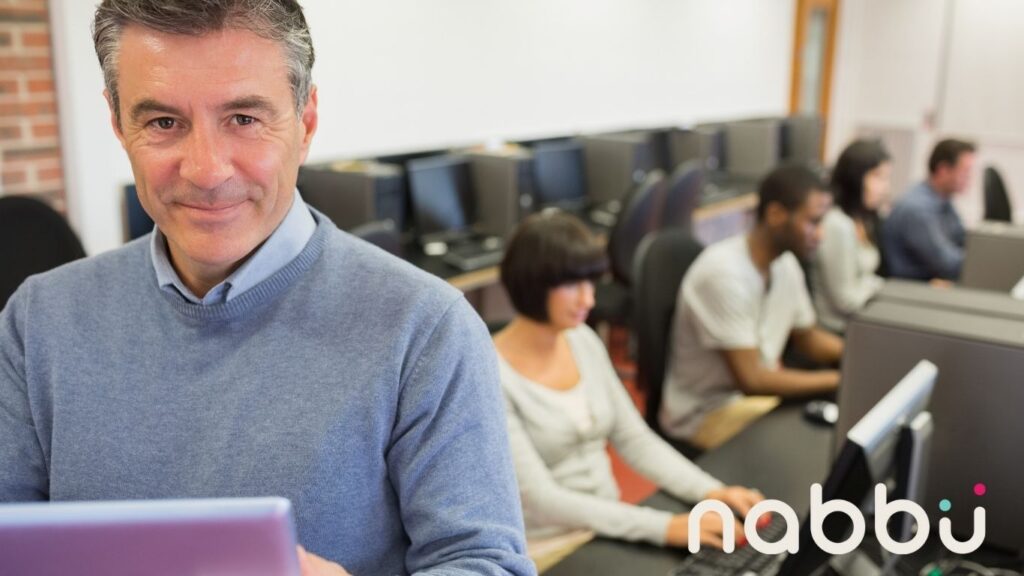 Los profesores que corrigen con IA afirman que el aula virtual nabbü facilita mucho sus tareas diarias.