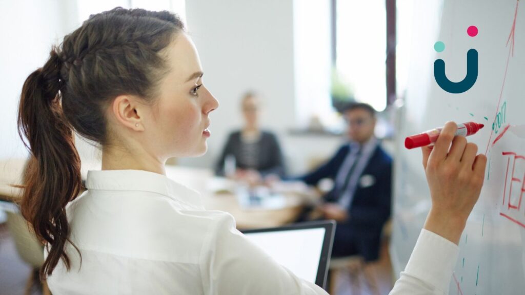 abrir mi propia academia online montar una academia empezar a vender cursos crear una academia quiero abrir un centro formativo quiero montar un centro formativo quiero vender cursos