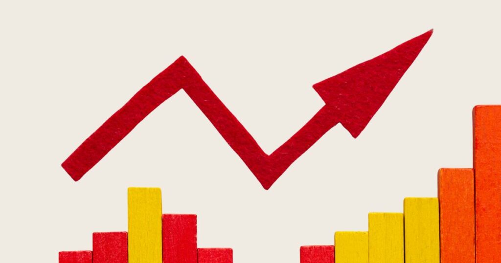 Las Tendencias educativas 2025 indican que los centros formativos deben digitalizarse al máximo posible para romper barreras geográficas, por eso es bueno apoyarse en plataformas como el aula virtual nabbü.